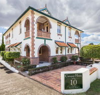Cumquat House - Schoolies Week Accommodation
