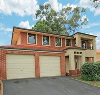 Cutmore Cottages - Meurants Manor - Schoolies Week Accommodation