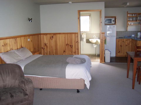 D'Altons Resort - Schoolies Week Accommodation 2