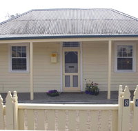 Darcy's Cottage on Piper - Schoolies Week Accommodation
