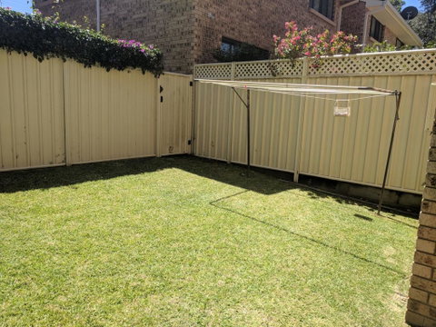 DAVIES STREET 3/14 MOLLYMOOK - Schoolies Week Accommodation 3