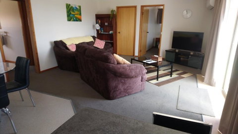 DevonPORT VIEWS!!! - Schoolies Week Accommodation 1