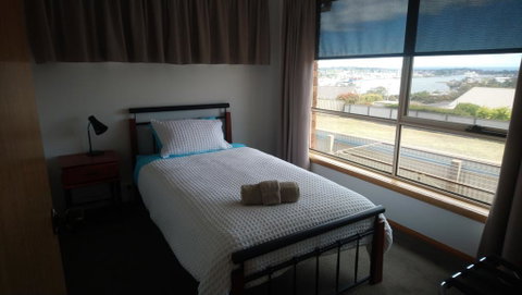 DevonPORT VIEWS!!! - Schoolies Week Accommodation 2