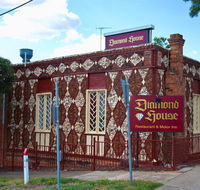 Diamond House Heritage Restaurant and Motor Inn - Schoolies Week Accommodation
