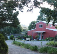 Dixiglen Farm - Schoolies Week Accommodation