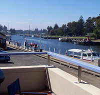 Dockside Waterfront Indulgence - Schoolies Week Accommodation
