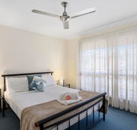Dolphin Sands Holiday Cabins - Schoolies Week Accommodation