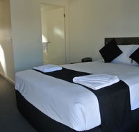 Dooley's Tavern  Motel Springsure - Schoolies Week Accommodation