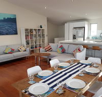Dream Catcher Beach House - Shellharbour - Schoolies Week Accommodation