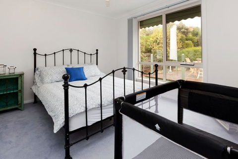DROMANA BAY VIEWS - DROMANA - Schoolies Week Accommodation 2