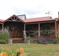Eagle's Roost Farmstay BB - Schoolies Week Accommodation