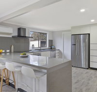 East Coast Hideaway Beach Retreat - Schoolies Week Accommodation