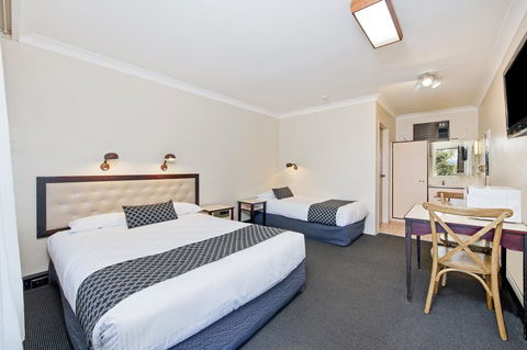Econo Lodge Savannah Park Tamworth - Schoolies Week Accommodation 2