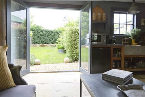 Elm Cottage Barn - Schoolies Week Accommodation 2