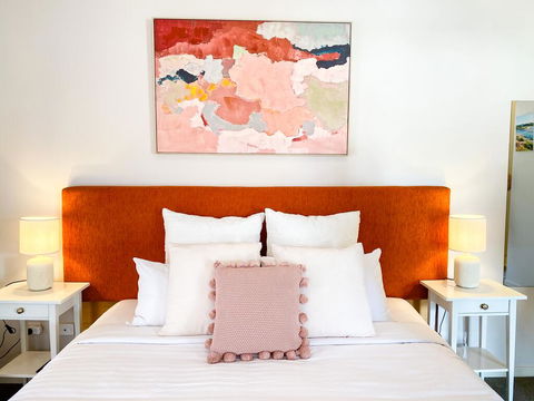 EM Apartment - Schoolies Week Accommodation 0