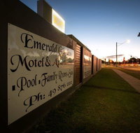Emerald Gardens Motel  Apartments - Schoolies Week Accommodation