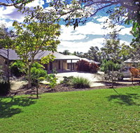Emeraldene Inn  Eco-Lodge - Schoolies Week Accommodation
