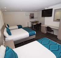 Exies Bagtown - Schoolies Week Accommodation