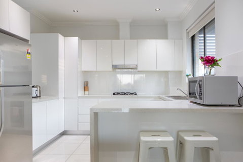 Family Size Apartment Close To Westmead Hospital - Schoolies Week Accommodation 3