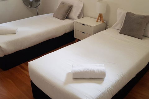 Fantastic Fitzroy - Huge House For A Magical Time! - Schoolies Week Accommodation 1