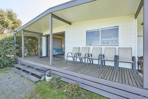 Far View - Schoolies Week Accommodation 2