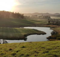 Farm Golf - Schoolies Week Accommodation