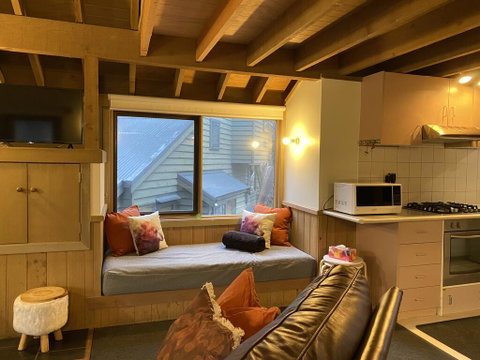 Fitzgeralds - Schoolies Week Accommodation 3