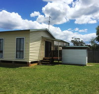 Flat 2 42 McMillan Rd - Schoolies Week Accommodation