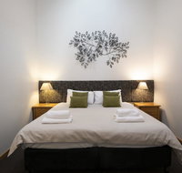 Four Mile Hut - Schoolies Week Accommodation