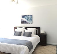 Fox Farm - Entire House Sleeps 12 ppl - Schoolies Week Accommodation