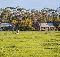Freshwater Creek Cottages  Farm Stay - Schoolies Week Accommodation