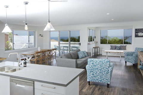 FYNE SHORES - Schoolies Week Accommodation 0