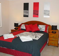 Geraldton Luxury Vacation Home - Schoolies Week Accommodation