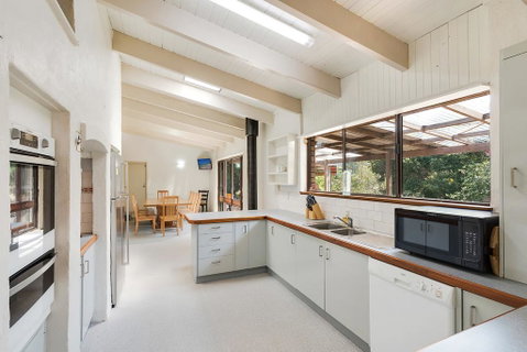Getaway South Coast - Holiday House With Pool - Schoolies Week Accommodation 0