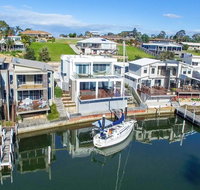 Gippsland Lakehouse - Schoolies Week Accommodation