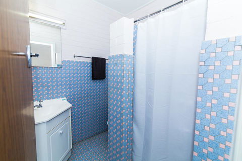 Gladstone Motel - Schoolies Week Accommodation 2