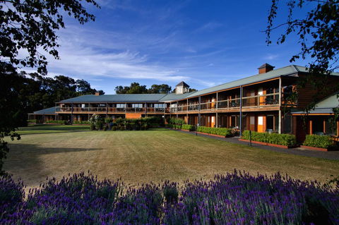 Glen Erin At Lancefield - Schoolies Week Accommodation 0