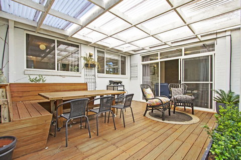 Golfers Getaway Mollymook Augusta Place 14/13-15 - Schoolies Week Accommodation 0