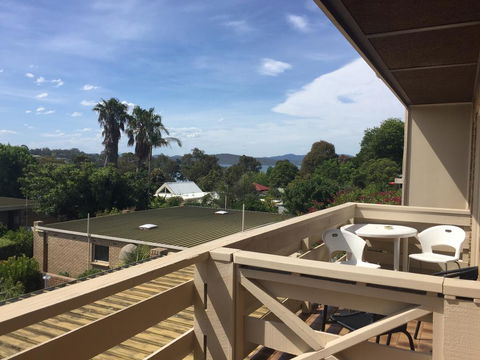 Gowings Of Mallacoota - Schoolies Week Accommodation 2
