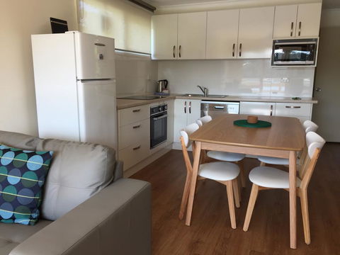 Gowings Of Mallacoota - Schoolies Week Accommodation 0