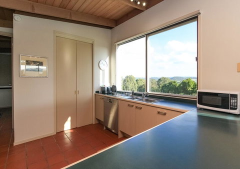 GRACEDALE HILLS HOMESTEAD - Schoolies Week Accommodation 3
