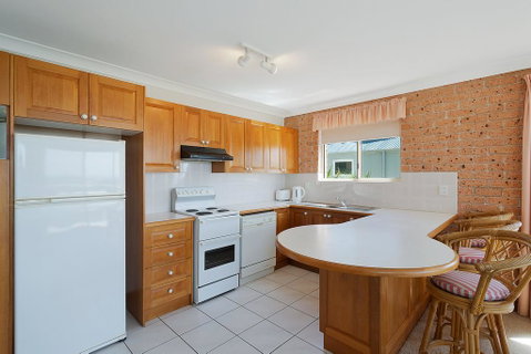 Grand Pacific 1 Unit 1 - Schoolies Week Accommodation 3
