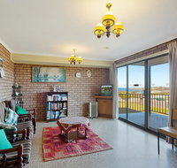 Grandview Apartment - Ocean Views - Schoolies Week Accommodation