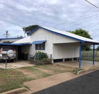 Gumby Gumby Cottage - Schoolies Week Accommodation