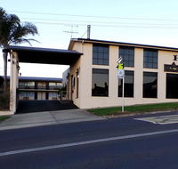 Halfway Motel - Schoolies Week Accommodation