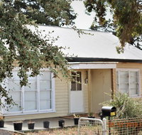 Happy cozy house for holidays Beach BBQ Pet friendly 35kms from CBD in country life style  - Schoolies Week Accommodation