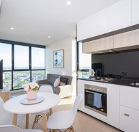 Heart of Crown by Ready Set Host - Schoolies Week Accommodation