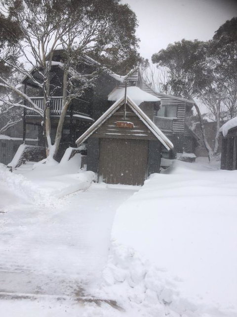 High Knob - Schoolies Week Accommodation 3