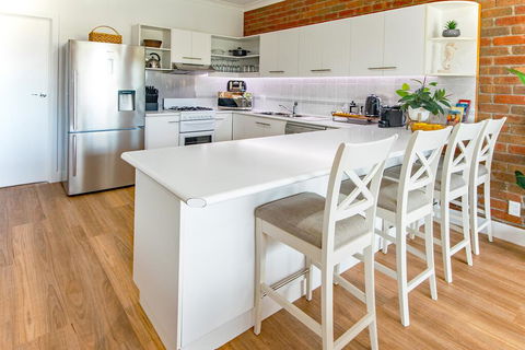 High Tide Five Star Appartment - Schoolies Week Accommodation 3