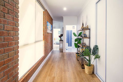 High Tide Five Star Appartment - Schoolies Week Accommodation 1